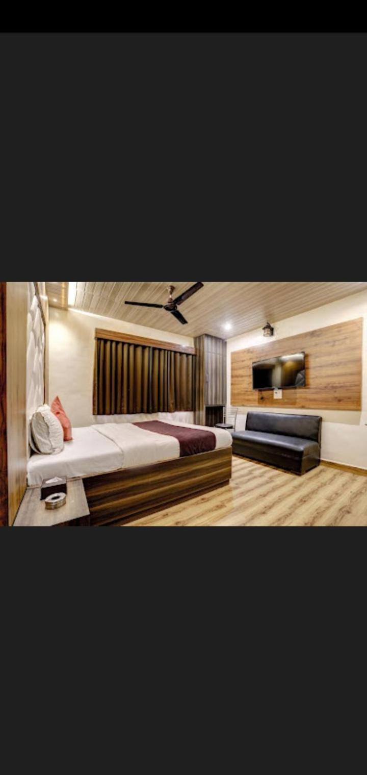 Hotel Green Park Мумбаи Экстерьер фото